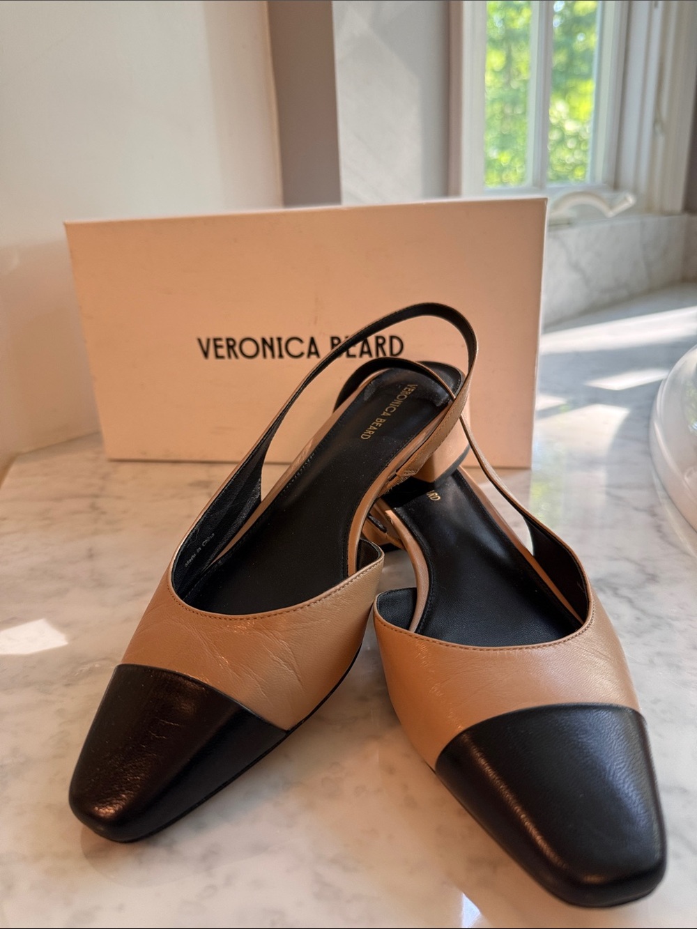 VERONICA BEARD Cecile Tan/Black Slingback Low Block Heel Size 8.5